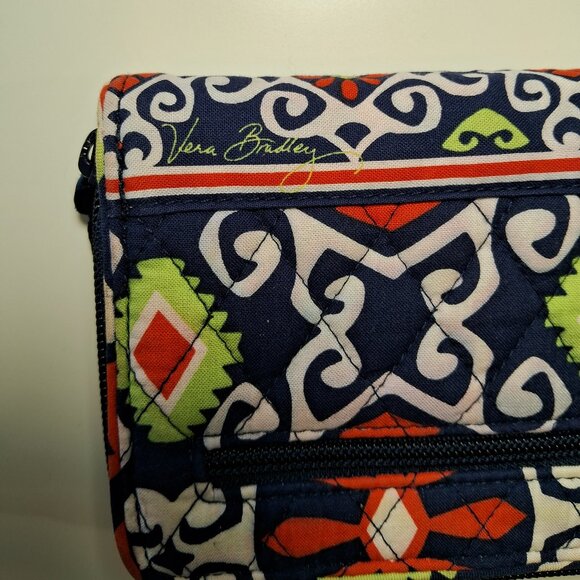 Vera Bradley Quilted Fabric Twist Lock Wallet - Picture 4 of 11